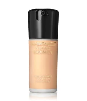 Studio Radiance Serum-Powered Foundation Nc14.5
