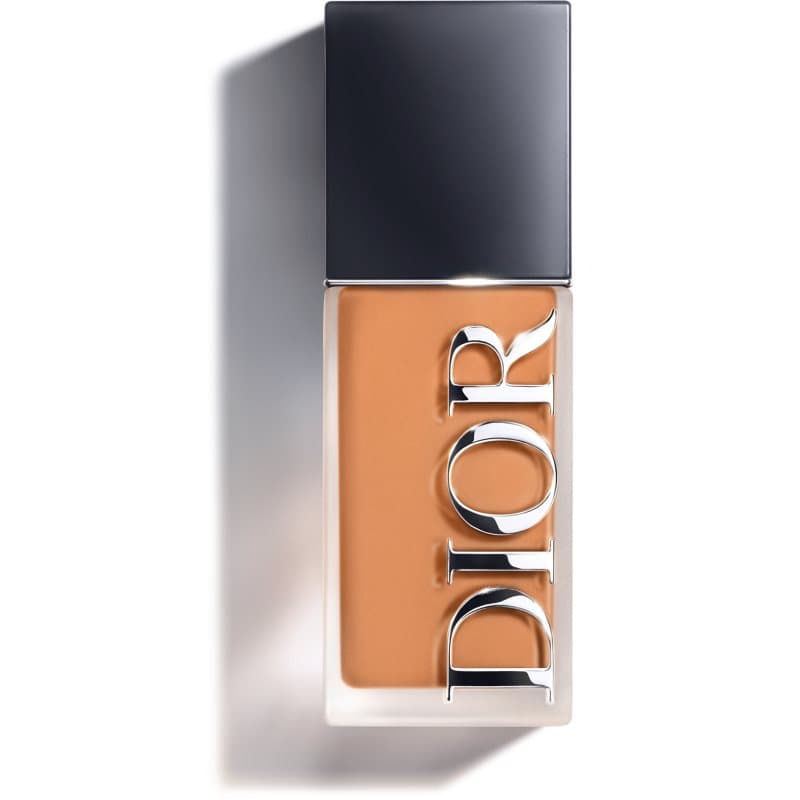 Dior Forever Skin Wear długotrwały podkład matujący SPF 20 odcień 4.5 Warm
