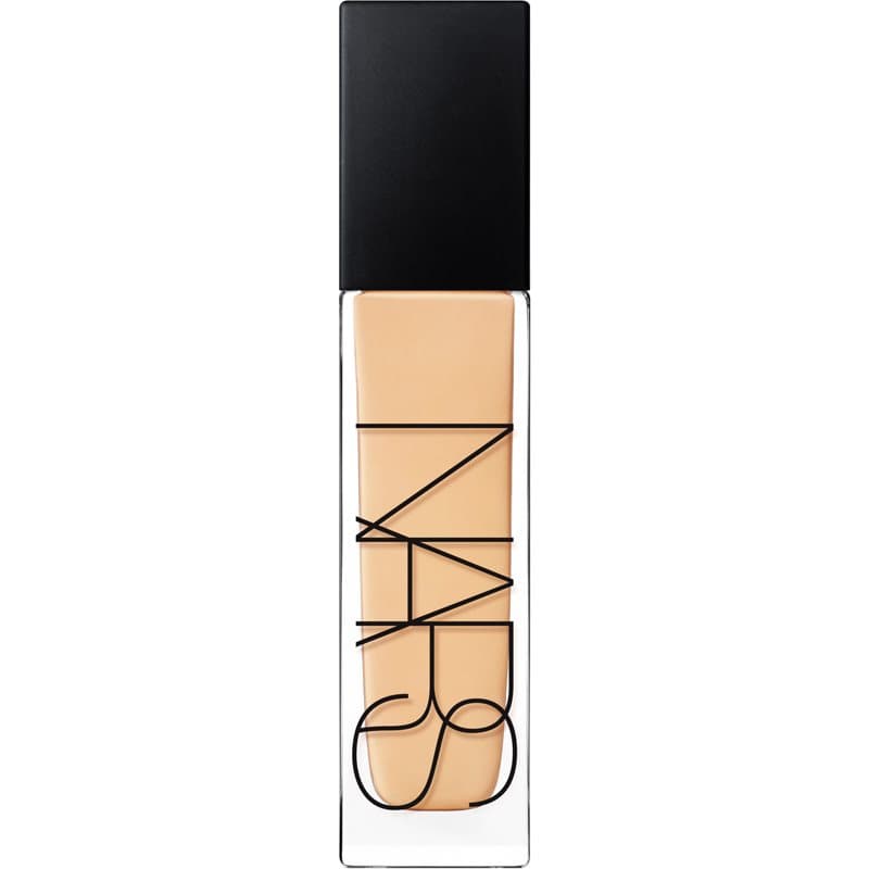 Natural Radiant Longwear Foundation trwały podkład (rozświetlający) odcień SALZBURG