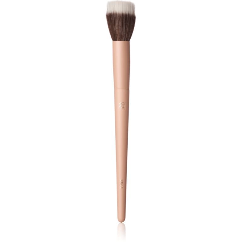 Individual Brush pędzel do nakładania podkładu w płynie odcień SF05