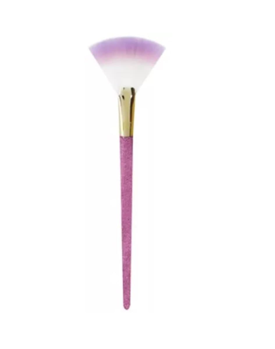 Brush Crush 304 Fan — pędzel wachlarzowy do rozświetlacza
