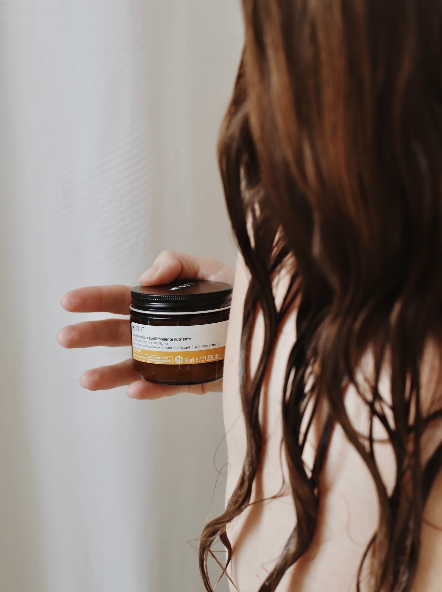 DRY HAIR Skoncentrowana odżywka o stałej konsystencji do codziennej pielęgnacji włosów