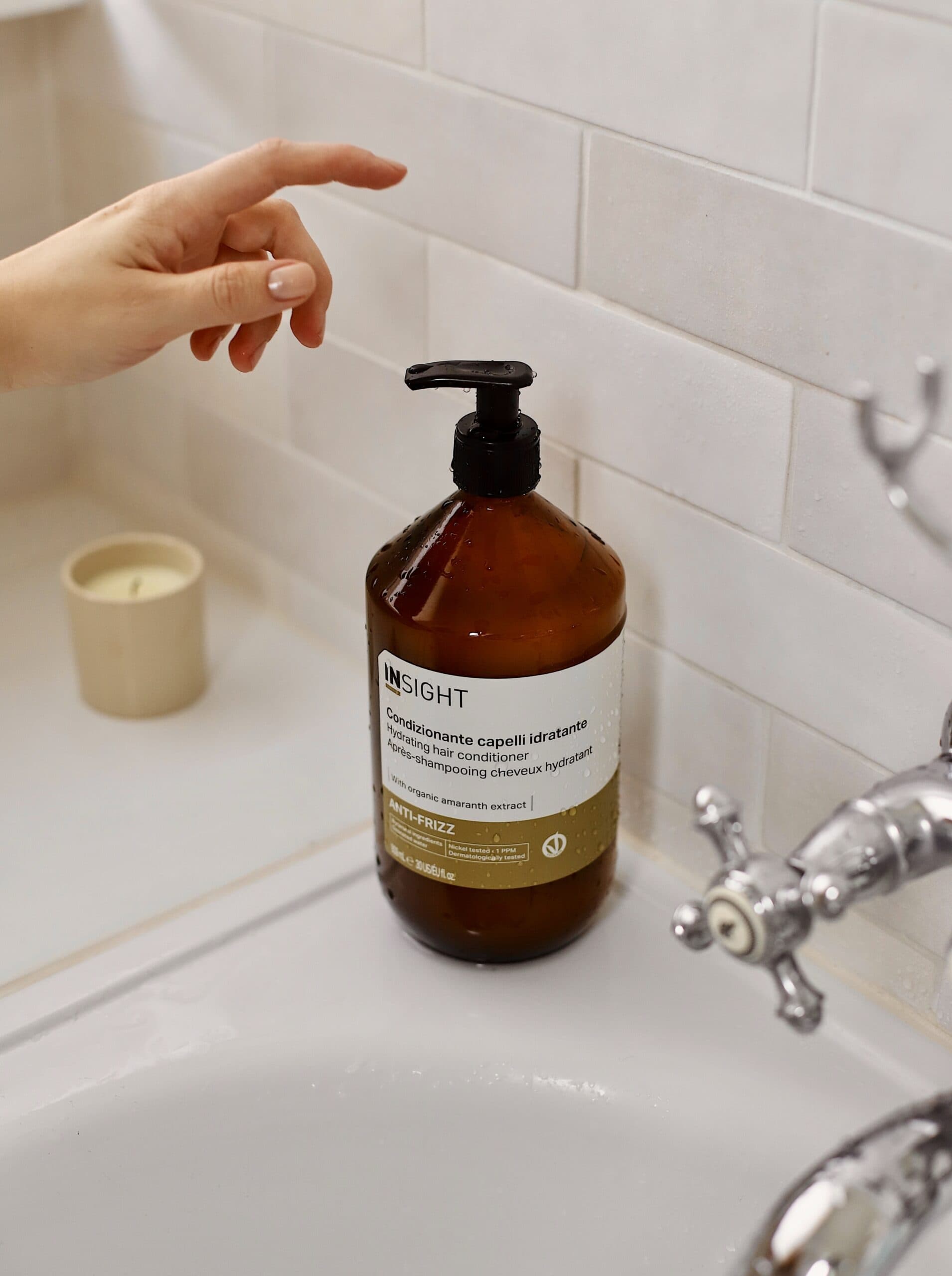 Odżywka zapobiegająca puszeniu się włosów Anti-frizz INSIGHT