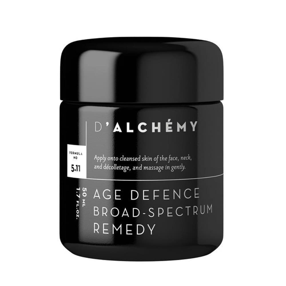 Krem na zmiany hormonalne i przebarwienia AGE DEFENCE BROAD SPECTRUM REMEDY