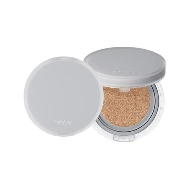 Nu Zero cushion 05 Sand 25, SPF24, - kryjący podkład w poduszce do twarzy w odcieniu ciepłego beżu