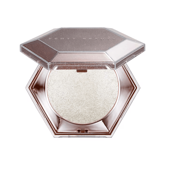 Diamond Bomb Veil Highlighter in How Many Carats | Rozświetlacz do twarzy i ciała