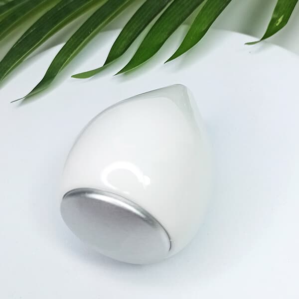 Masażer Q ICEGLOBE do twarzy i ciała YEYE Made in Nature