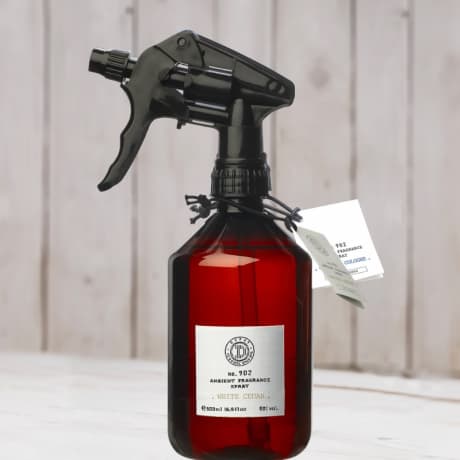 No. 902, odświeżacz powietrza w sprayu, White Cedar