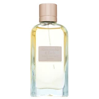First Instinct Sheer woda perfumowana dla kobiet