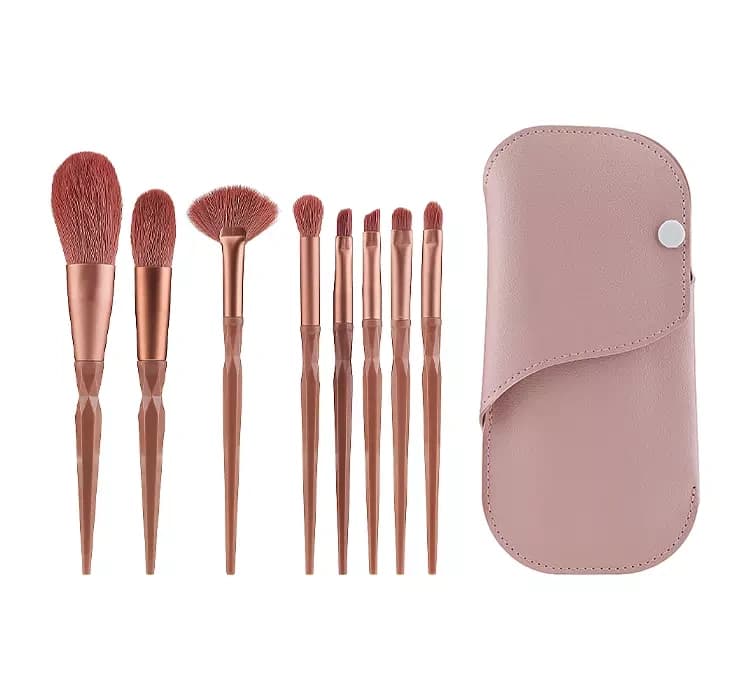 Zestaw pędzli do makijażu w etui