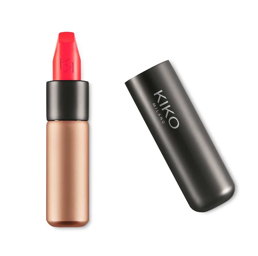 Velvet Passion kremowa szminka do ust z matowym wykończeniem odcień 330 Coral