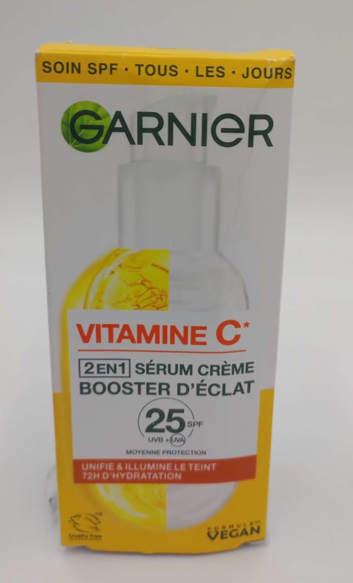Serum Skinactive Vitamine C kremowe z połyskiem