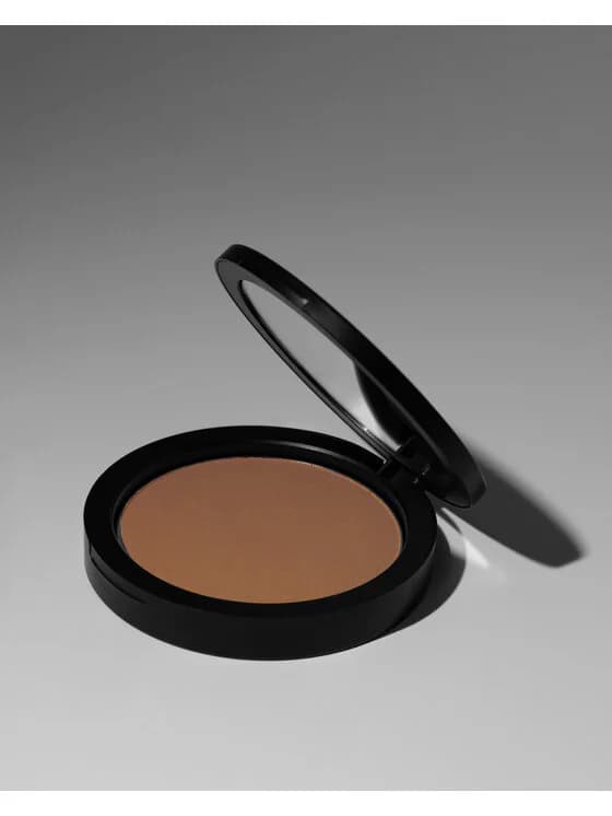 Freedom System Air-Light Finish z kasetką matową Puder prasowany DEEP MOCHA 806