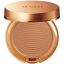 Silky Bronze Natural Veil Compact kompaktowy podkład pudrowy dla efektu rozjaśnienia i wygładzenia skóry odcień SC01 Light