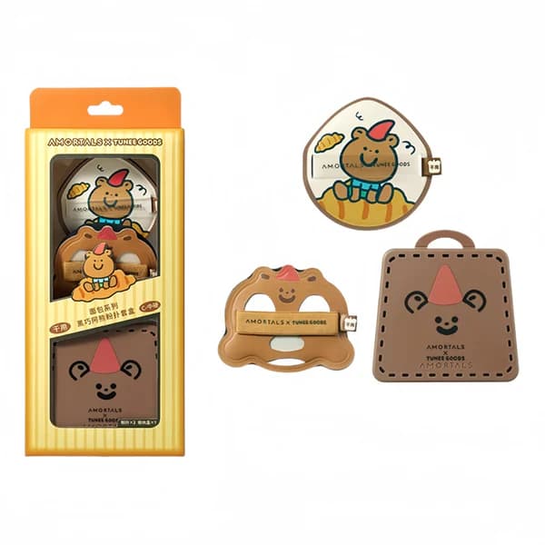 Tunee Goods Collection Dark Choco Complexion Puffs - puff & case - Bear