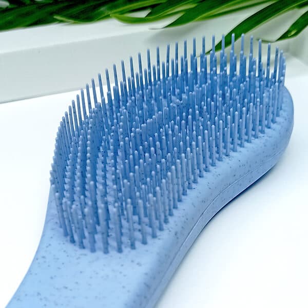 Szczotka BIO do włosów Mini biodegradowalna YEYE Made in Nature (niebieski)