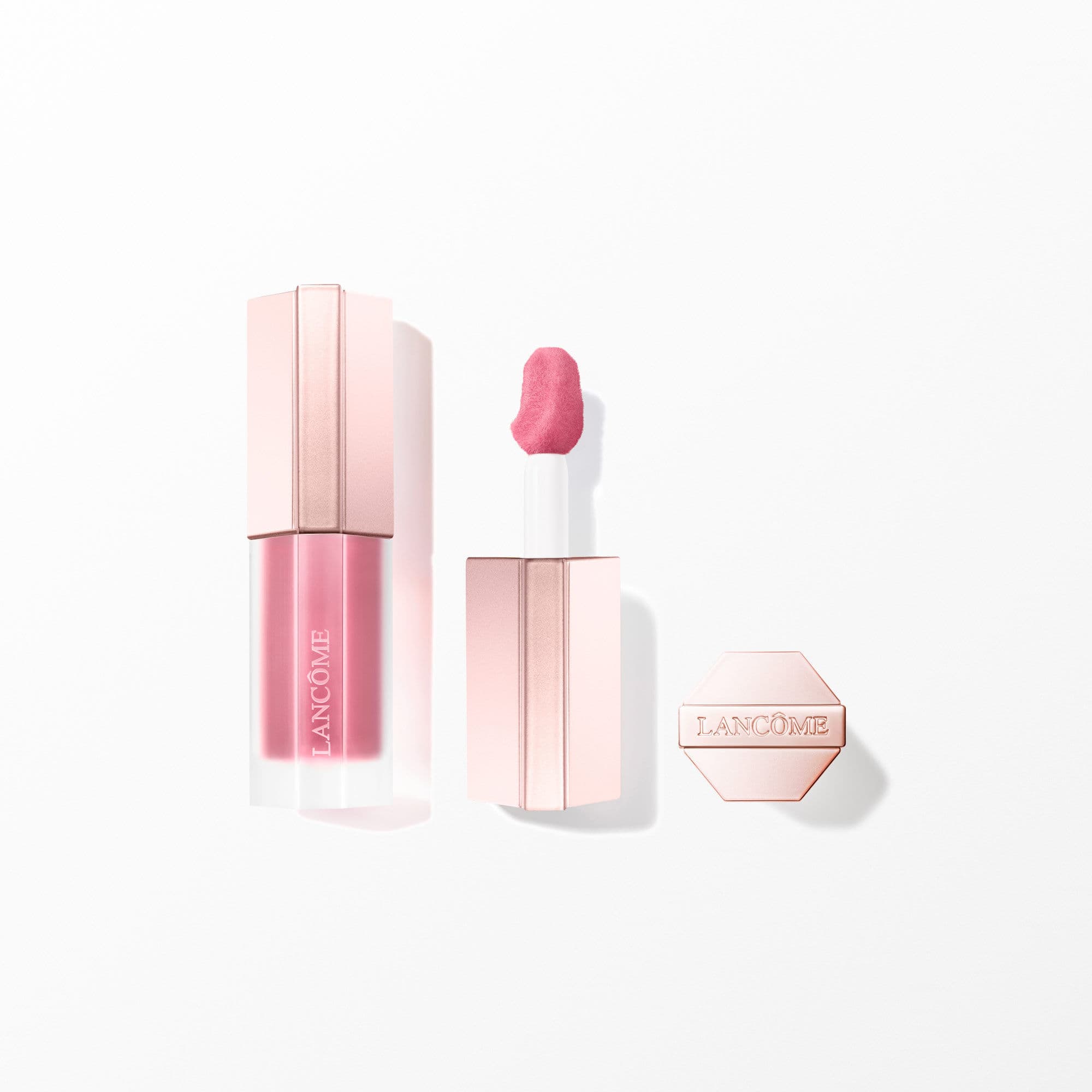 Lip Idôle CuddleBlur™ Matte Velvet Lip Cream balsam do ust wypełniający z matowym wykończeniem odcień 22 Nap in Mauve